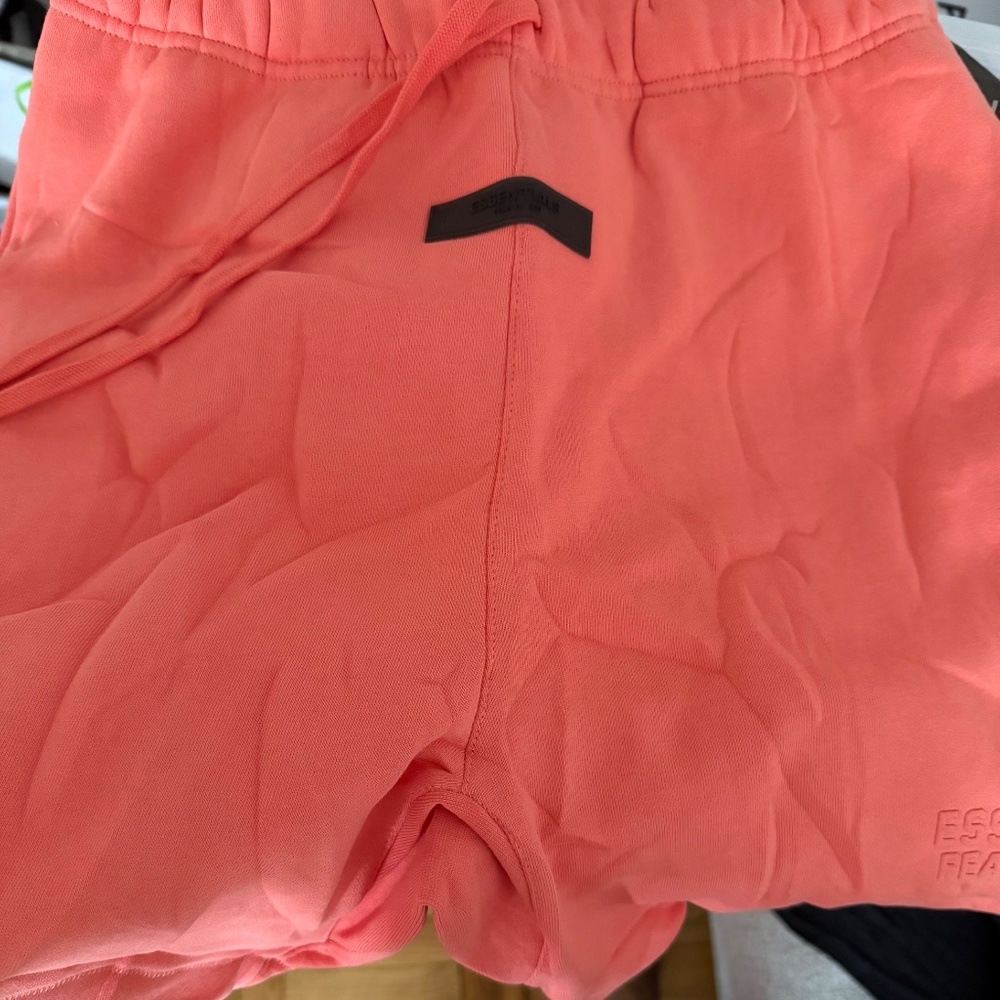 Essentials fear of god coral - Picture 4 of 8